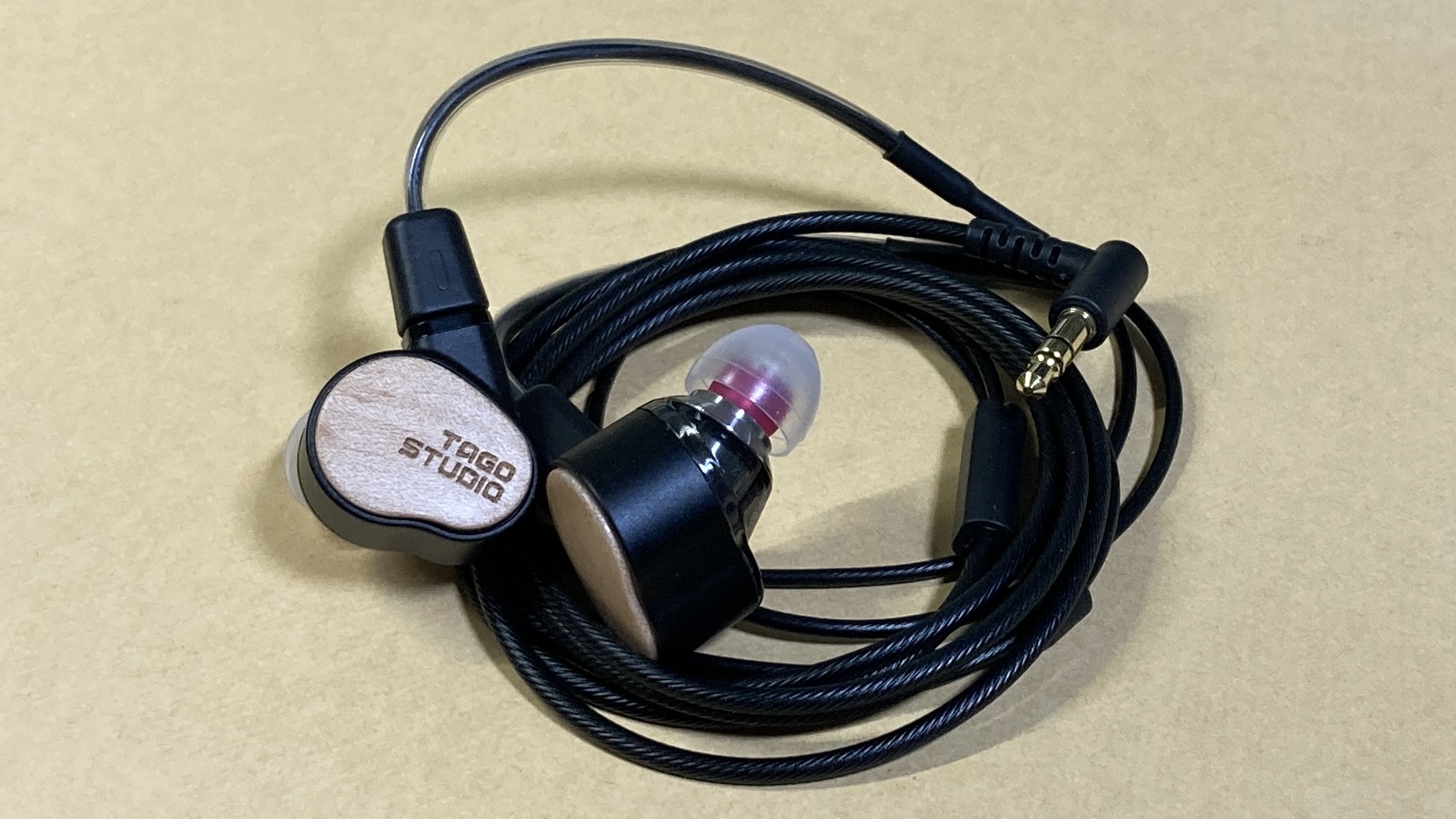 TAGO STUDIO T3-02 (AZLA SednaEarfit付き) Amazon.com: TAGO