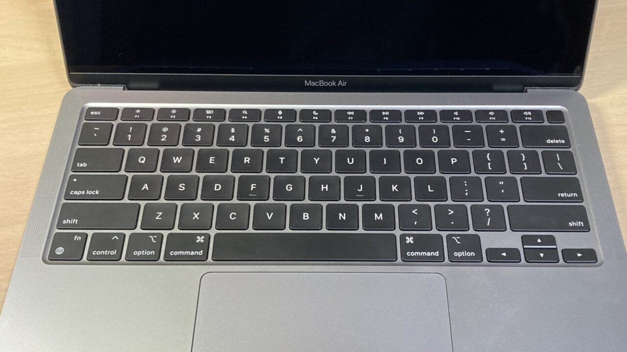 M1 MacBook Airのキーボード