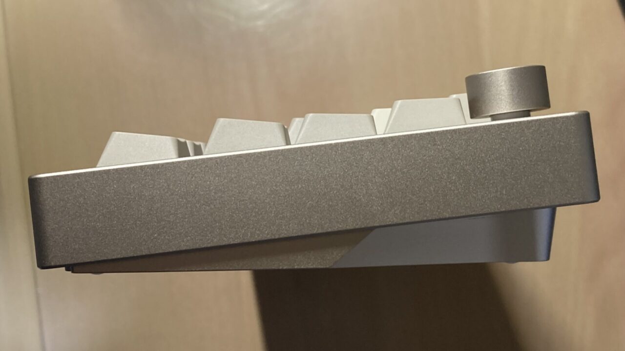 EPOMAKER P65のノブ