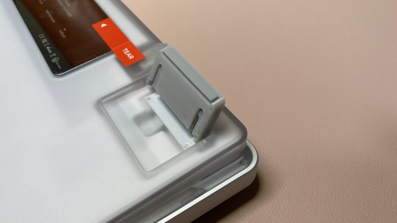 NuPhy Air75 V3のスタンド。