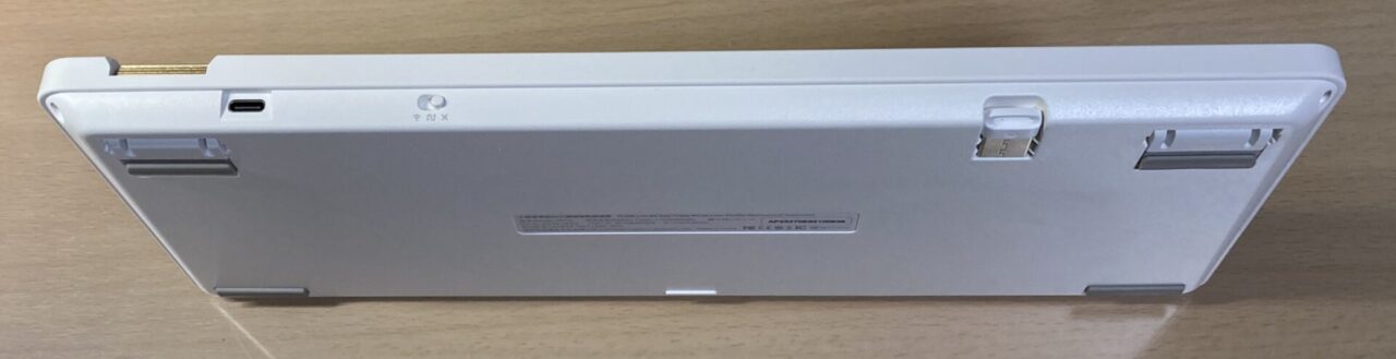 Lofree Flow Lite 84の背面。