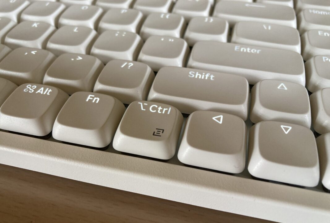 Lofree Flow Lite 84のLEDバックライトの様子。