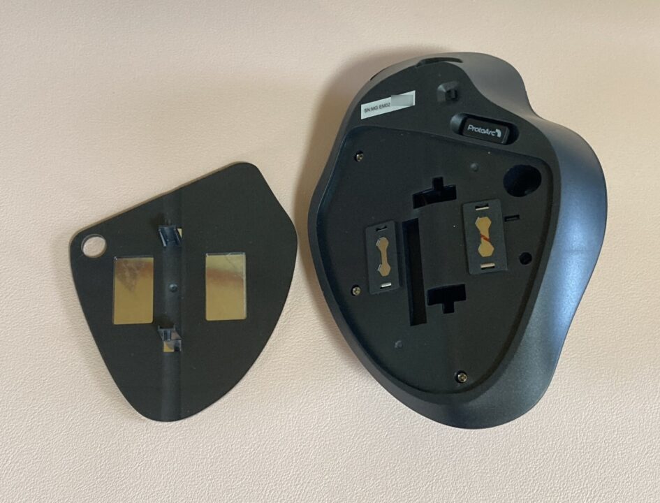 ProtoArc EM02 トラックボールマウスのレビュー