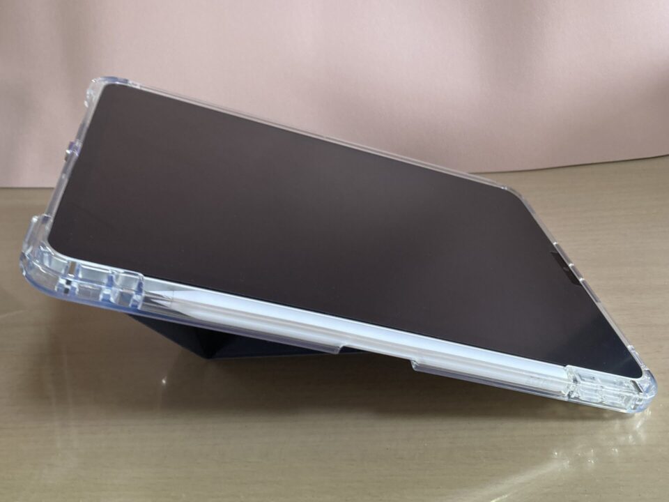 MOFT Xは横置きは倒れる