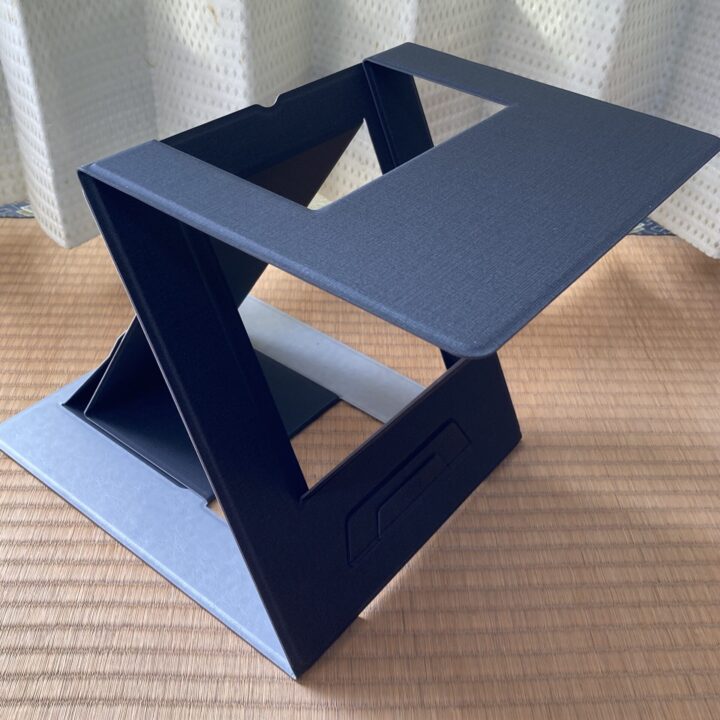 スタンディングデスクに憧れて買ったMOFT Zをレビュー