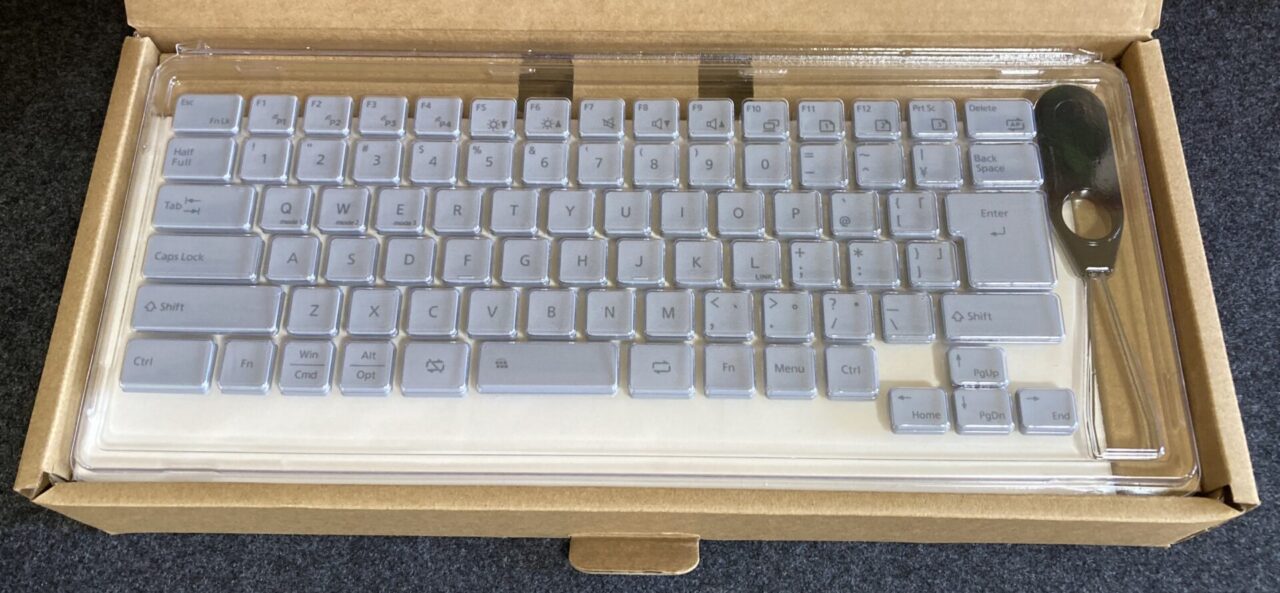 FMV Keyboard Xさっそく開封